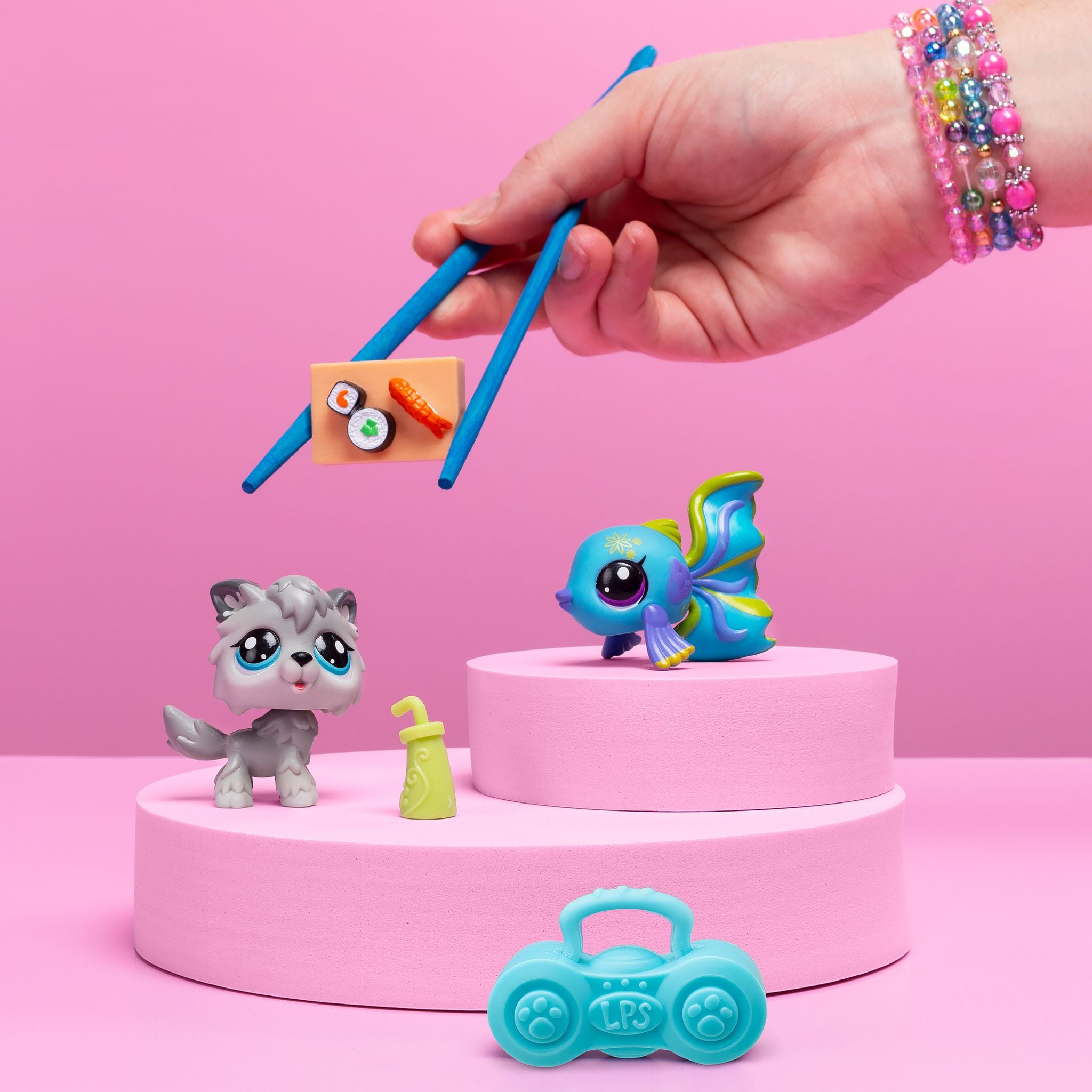 Littlest Pet Shop Pet Pairs Fin-Tastic Stunts