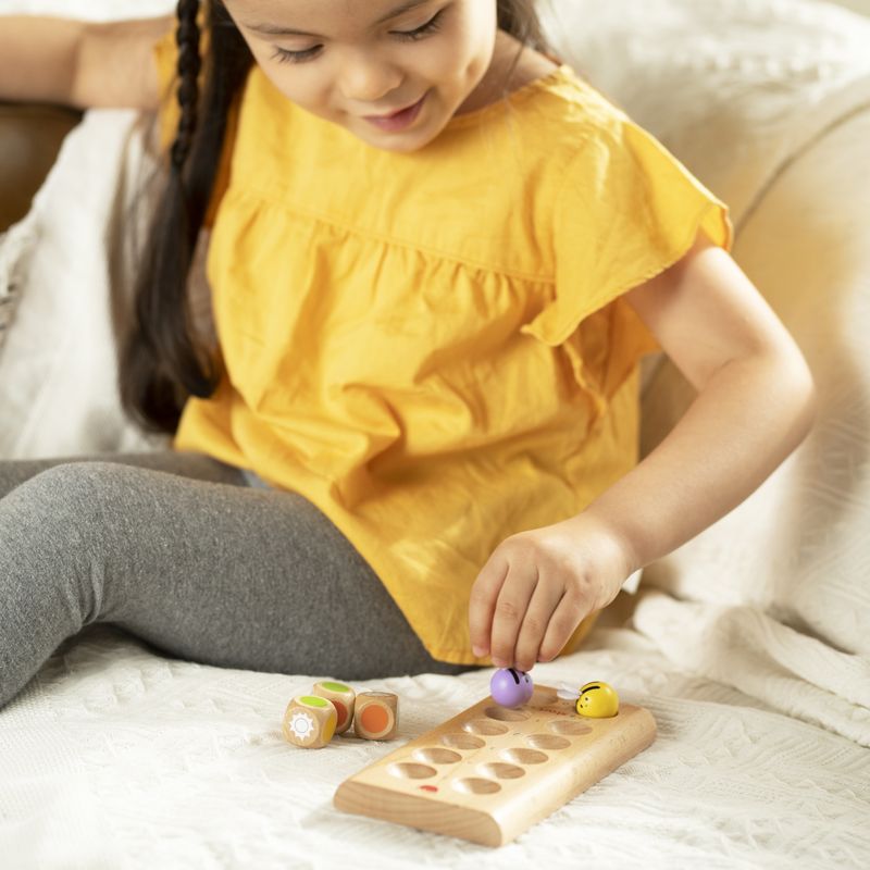 Classic World Racing Bee