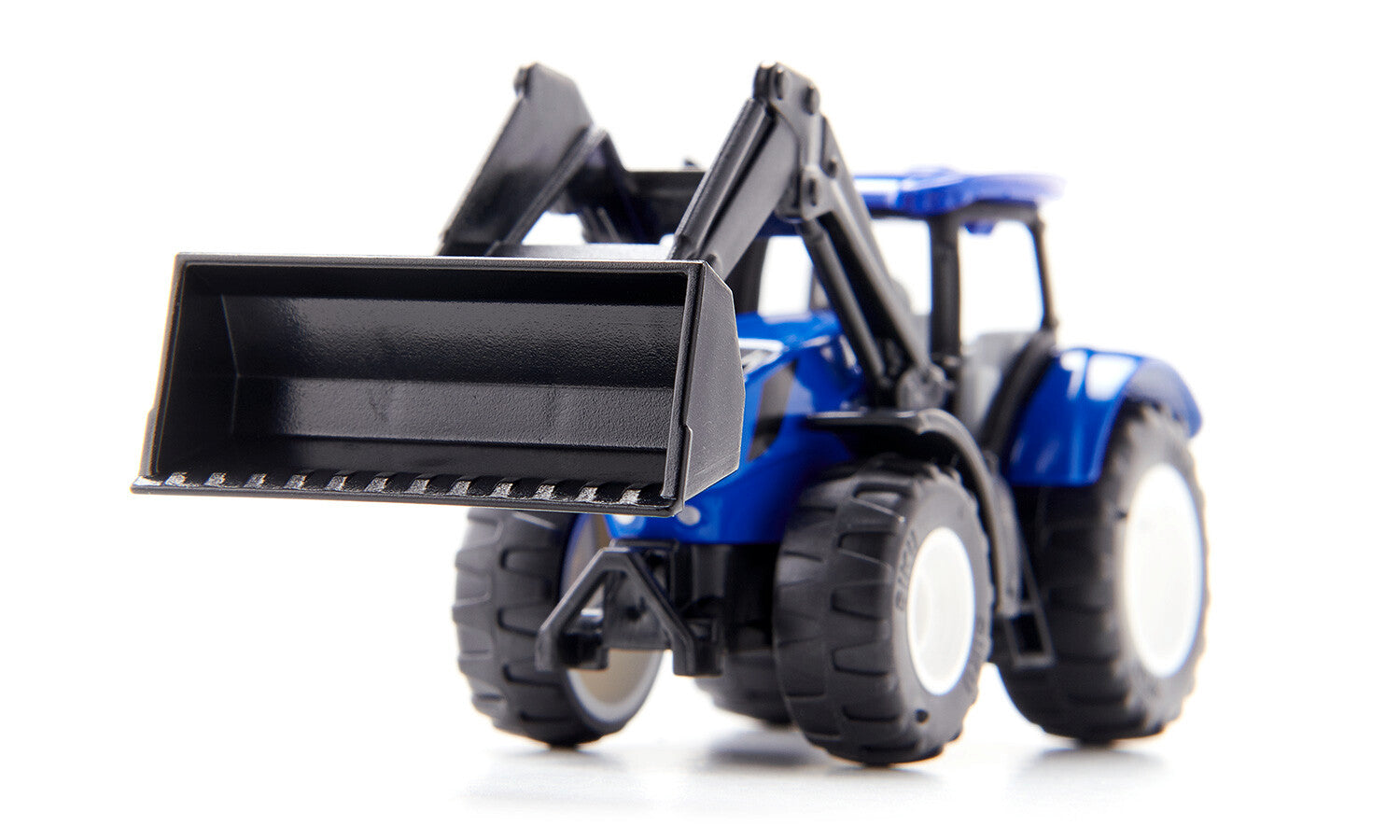 Siku 1396 New Holland With Front Loader
