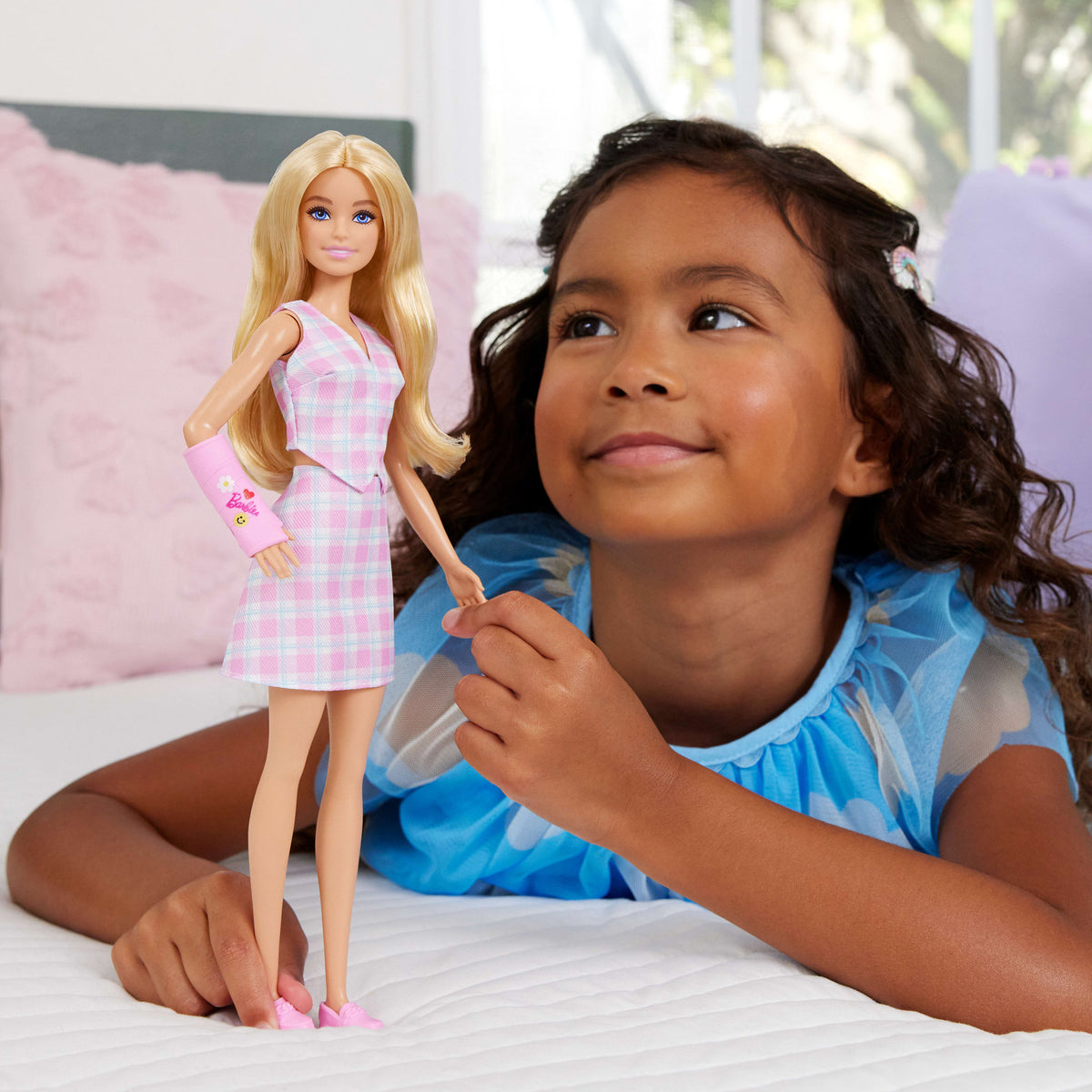 Barbie Fashionista Doll - 243 Pink Arm Cast - Toyworld NZ
