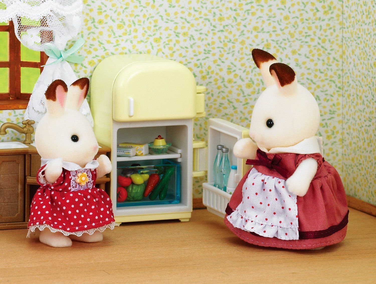 Sylvanian Families Chocolate Rabbit Mother Set