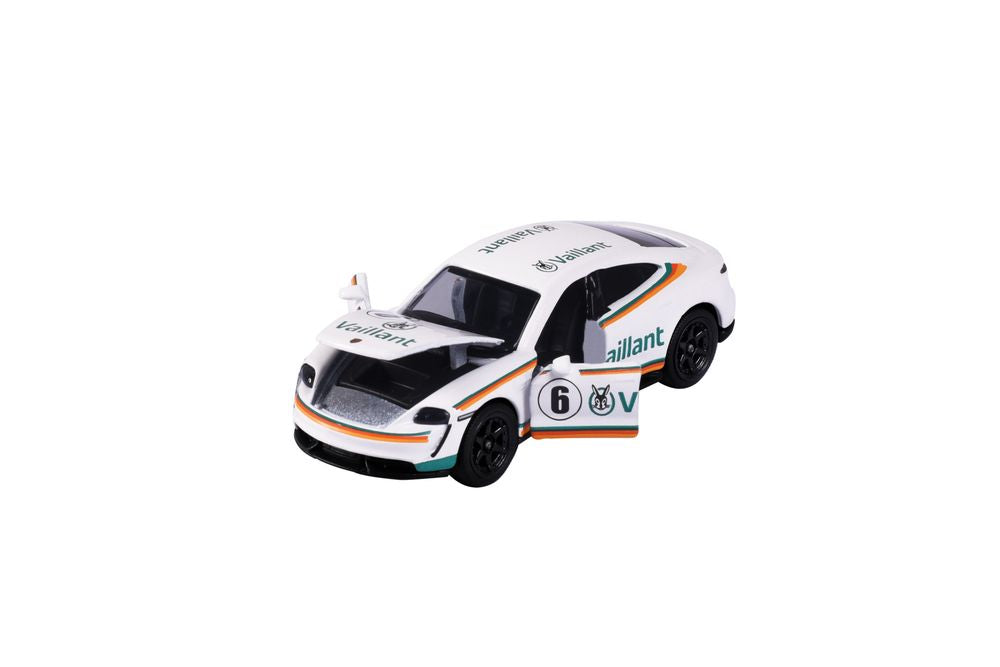Majorette Deluxe Porsche Taycan Turbo White