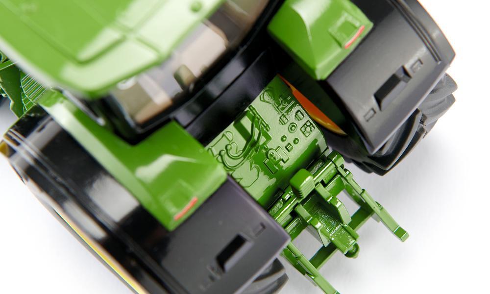 Siku 3290 1:32 John Deere 8R 370 Tractor