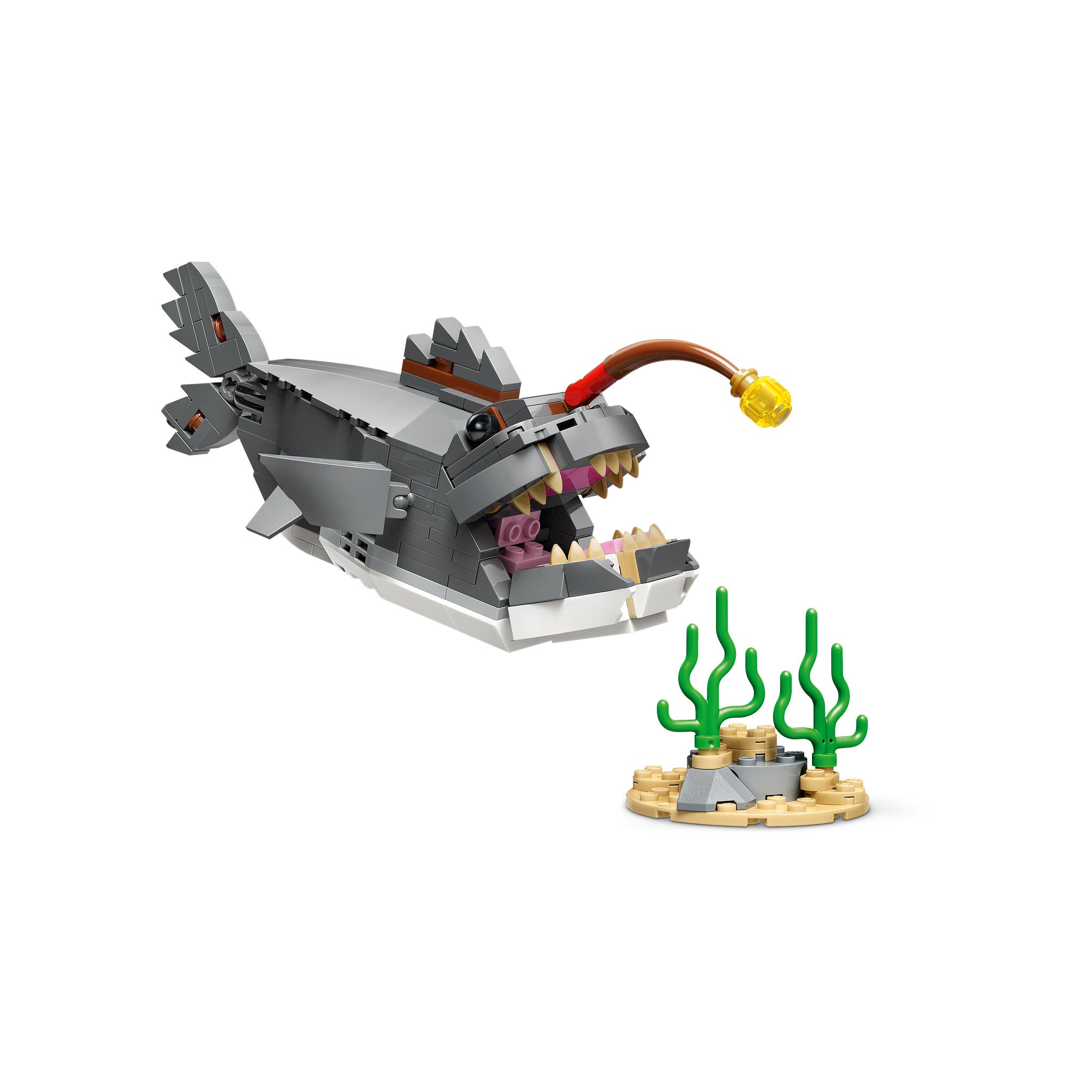 LEGO 31381 Creator Fierce Shark With A Treasure Chest