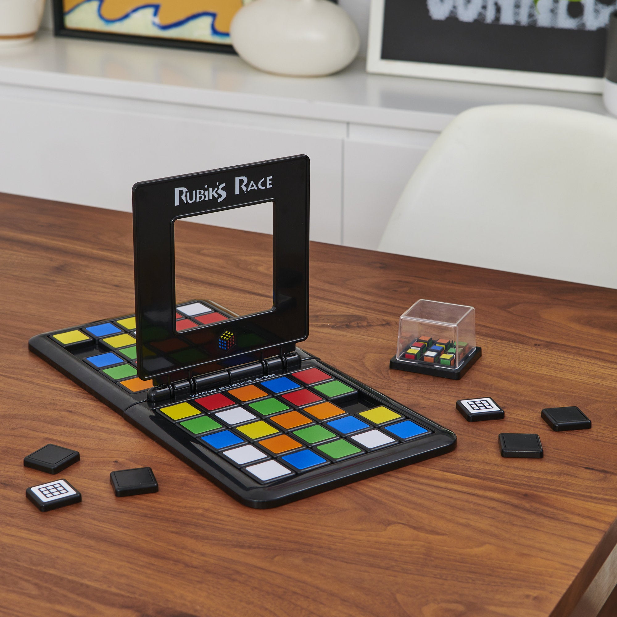 Rubik's Race Ace Game