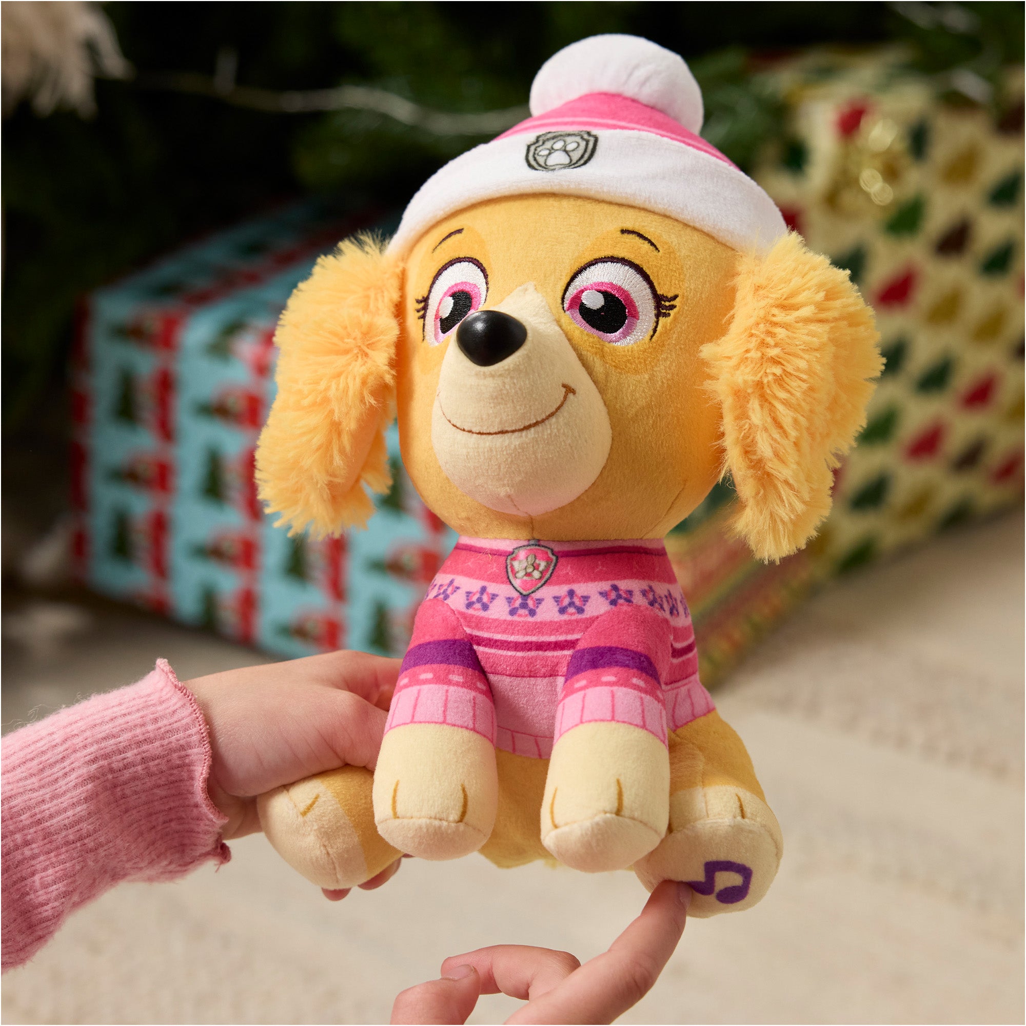 PAW Patrol 8 Inch Holiday Plush - Skye