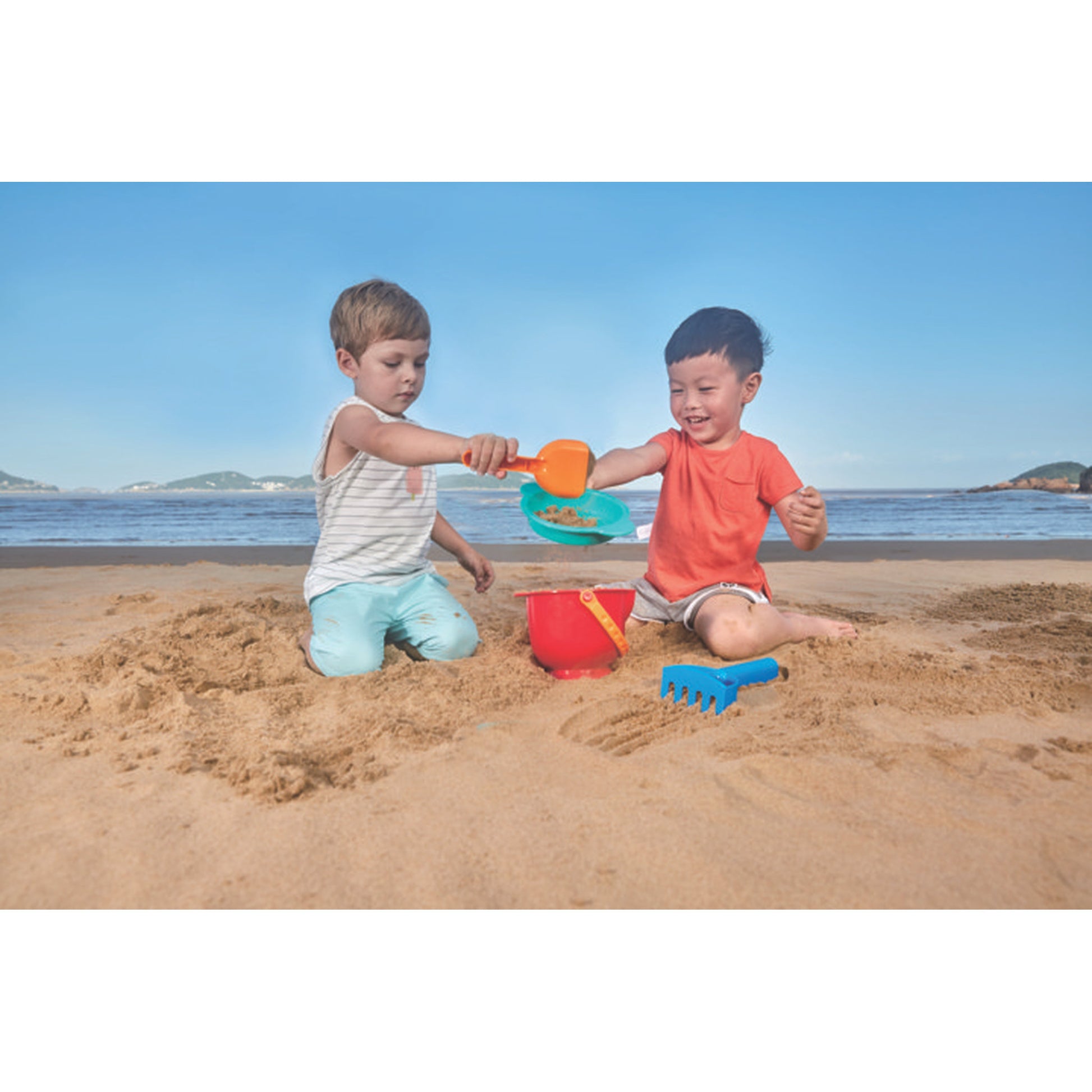 Hape Beach Basics - Toyworld NZ