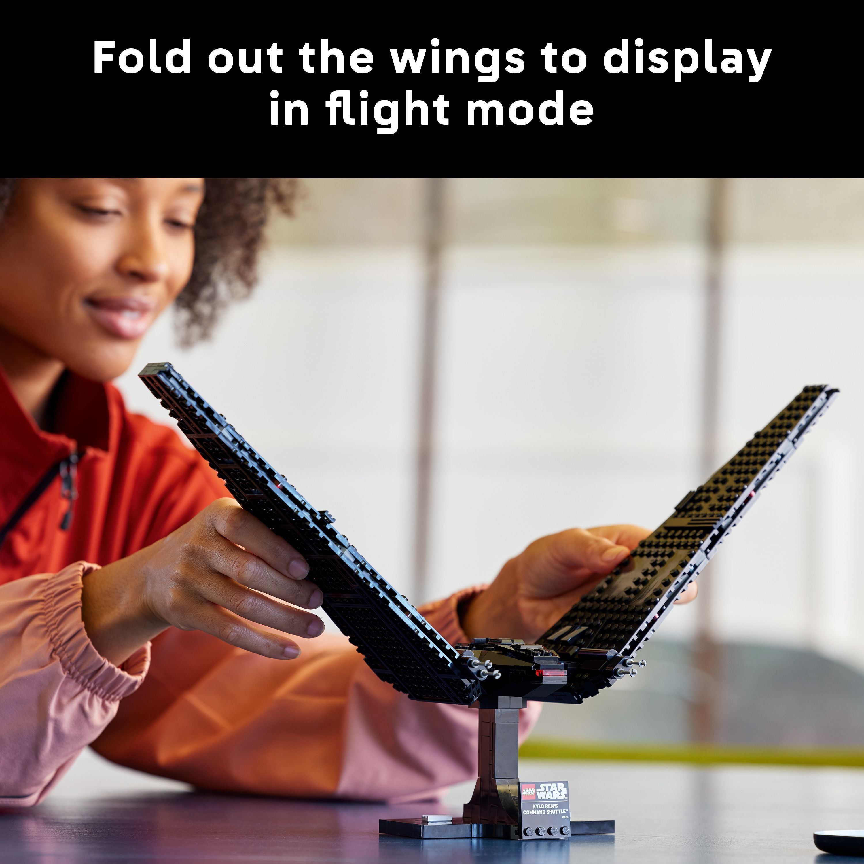 LEGO 75406 Star Wars Kylo Ren’s Command Shuttle