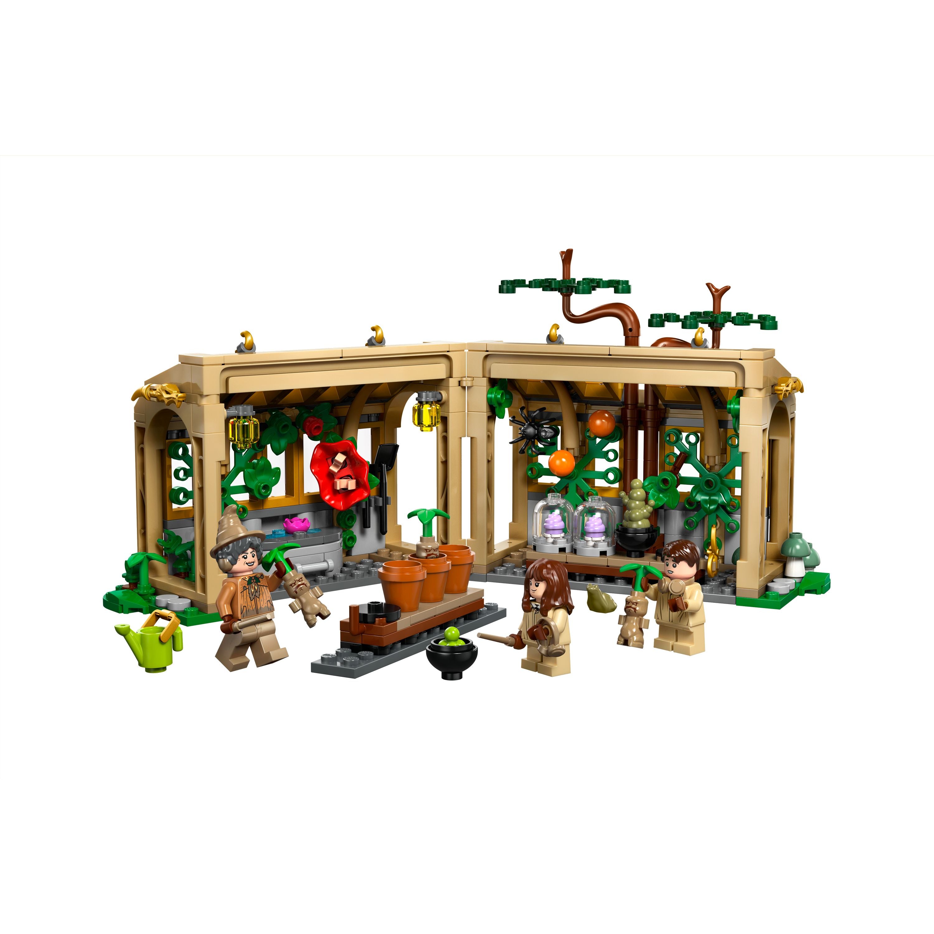 LEGO 76445 Harry Potter Hogwarts Castle: Herbology Class