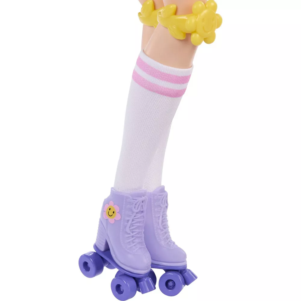 Barbie Dream Besties Renee Roller Skating Fashion Doll - Toyworld NZ