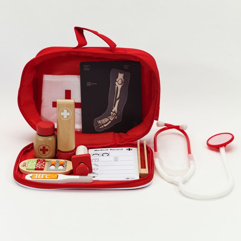 Classic World Doctor Case Red