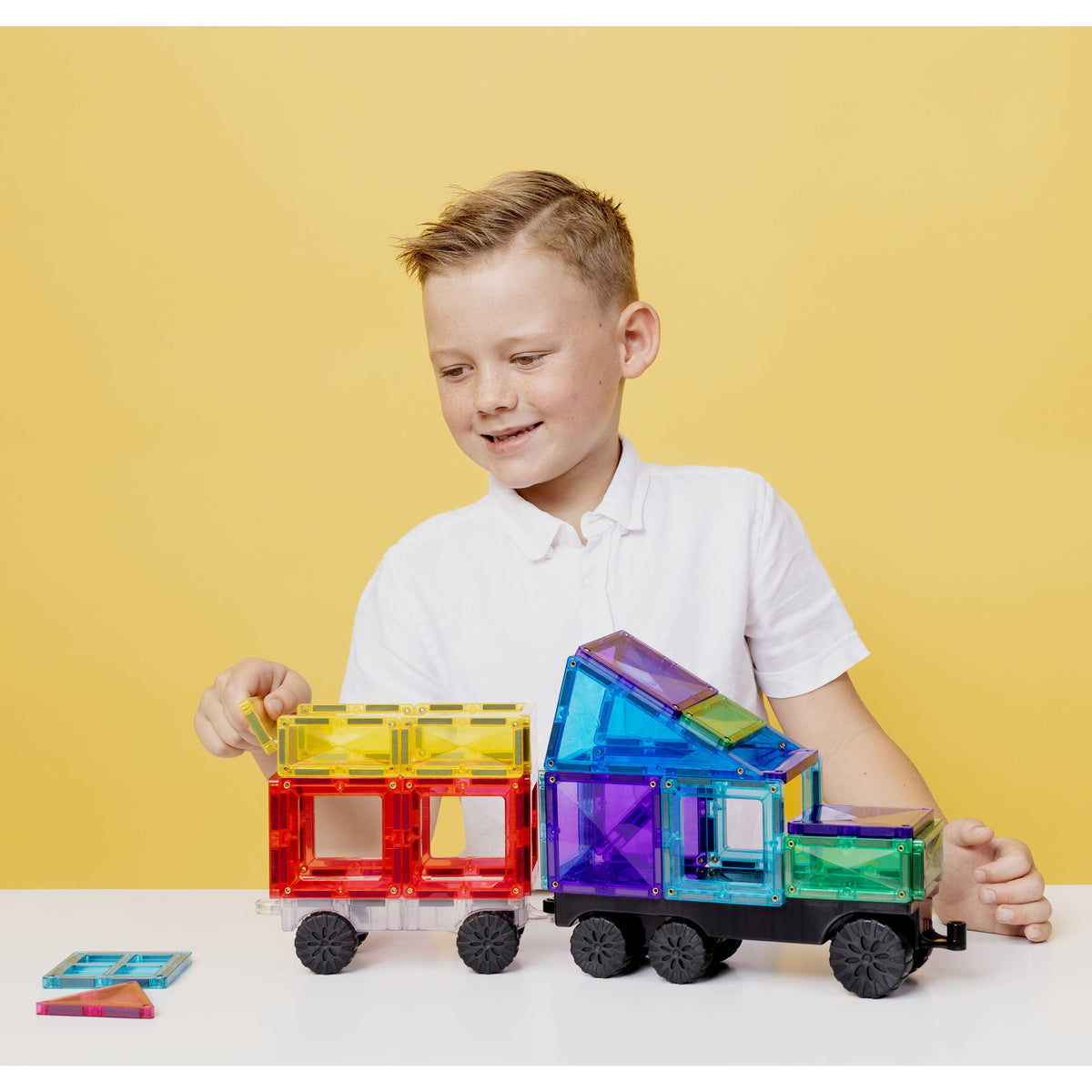 CONNETIX Magnetic Tiles 50 Piece - Bright Transport Pack - Toyworld NZ