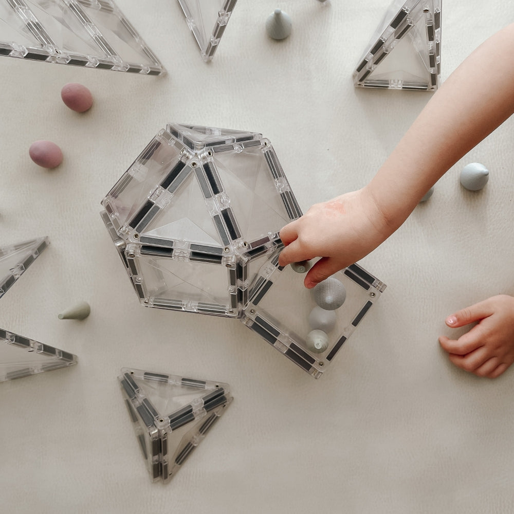 CONNETIX Magnetic Tiles 34 Piece - Clear Pack - Toyworld NZ