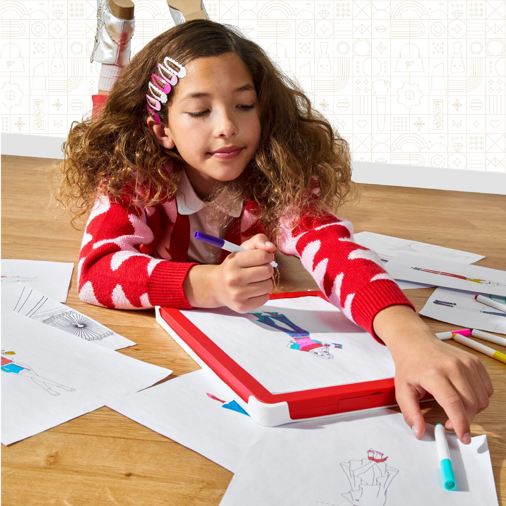 F.A.O. Schwarz Fashion Designer Light-Up Tracing Tablet