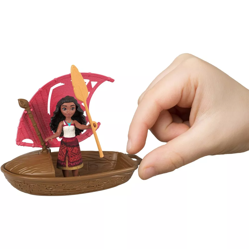 Disney Moana 2 Small Doll/Boat Blind Bag