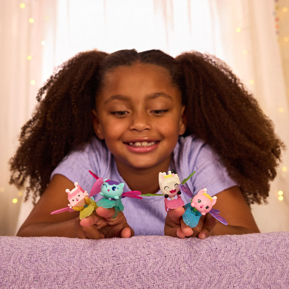 Child wearing the Gabby's Dollhouse Fairylandia Flutter-riffic Fairy Ring - Mercat