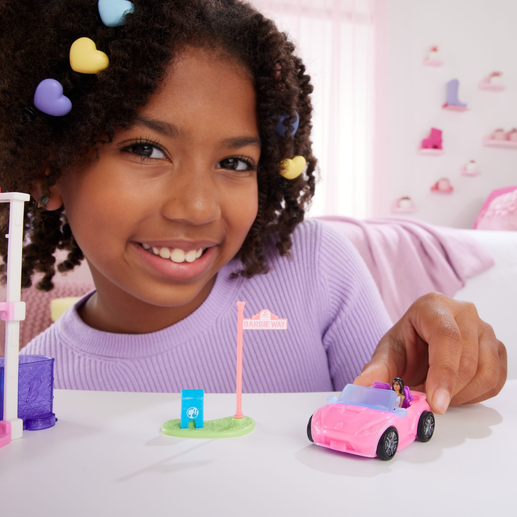 Barbie Mini Barbieland Color-Changing Convertible