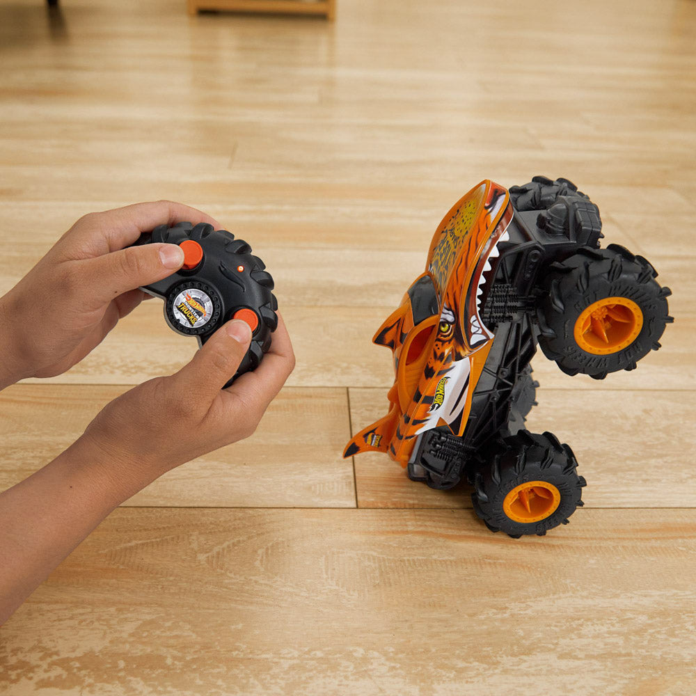 Hot Wheels Remote Control Monster Truck 1:24 Tiger Shark.