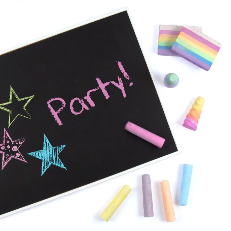 Make It Real Three Cheers For Girls Unicorn Rainbow Magic Chalk Set