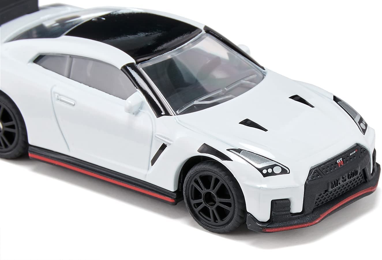 Siku 1579 Nissan GtR Nismo (R35)
