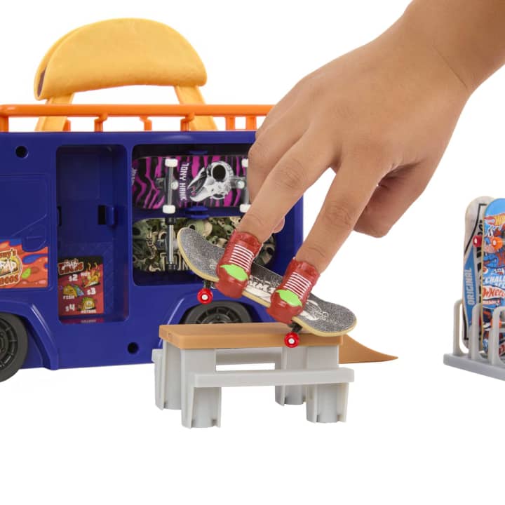 Hot Wheels Skate Taco Truck Play Case – Toyworld NZ