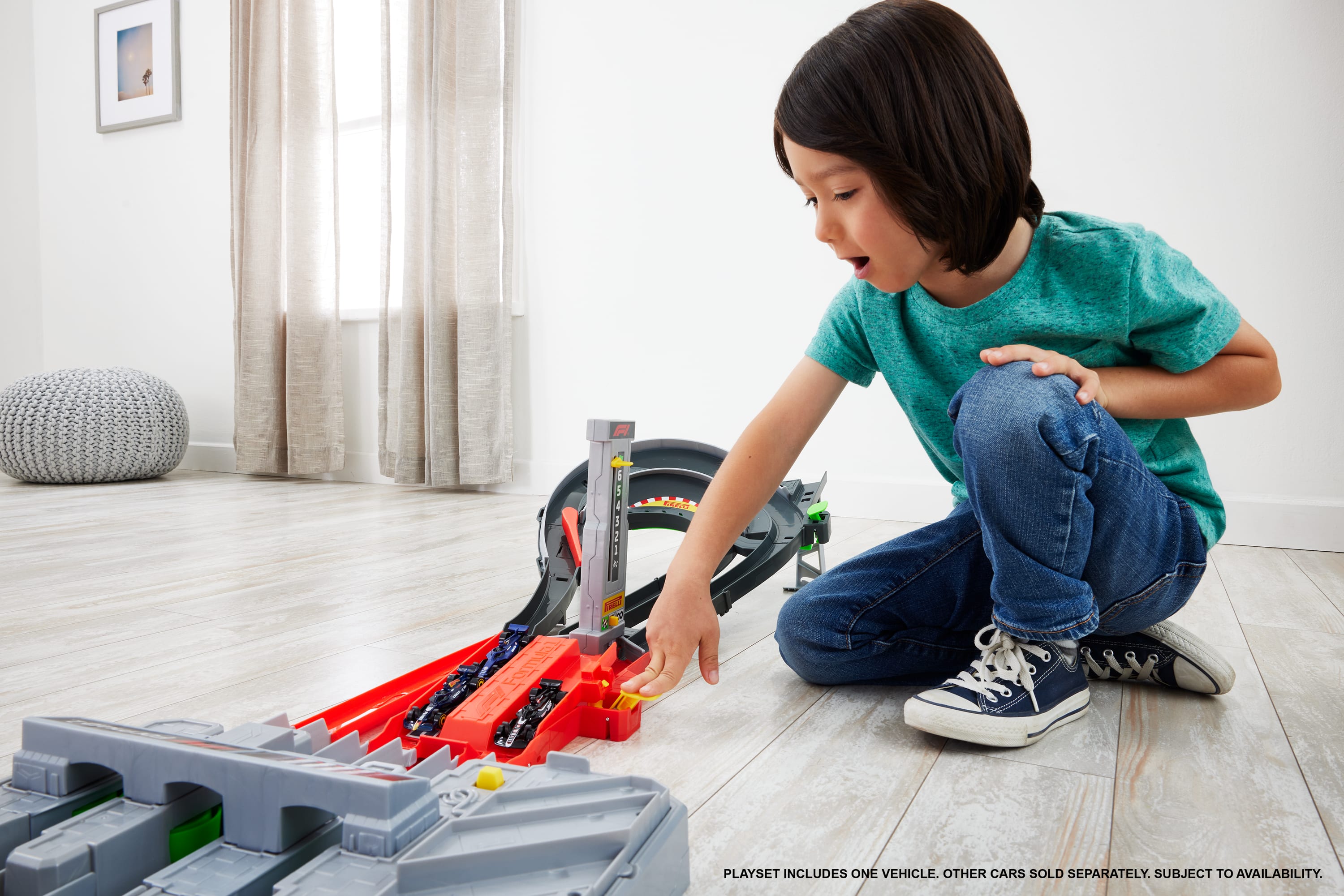 Hot Wheels Racing F1 Grand Prix Circuit Playset