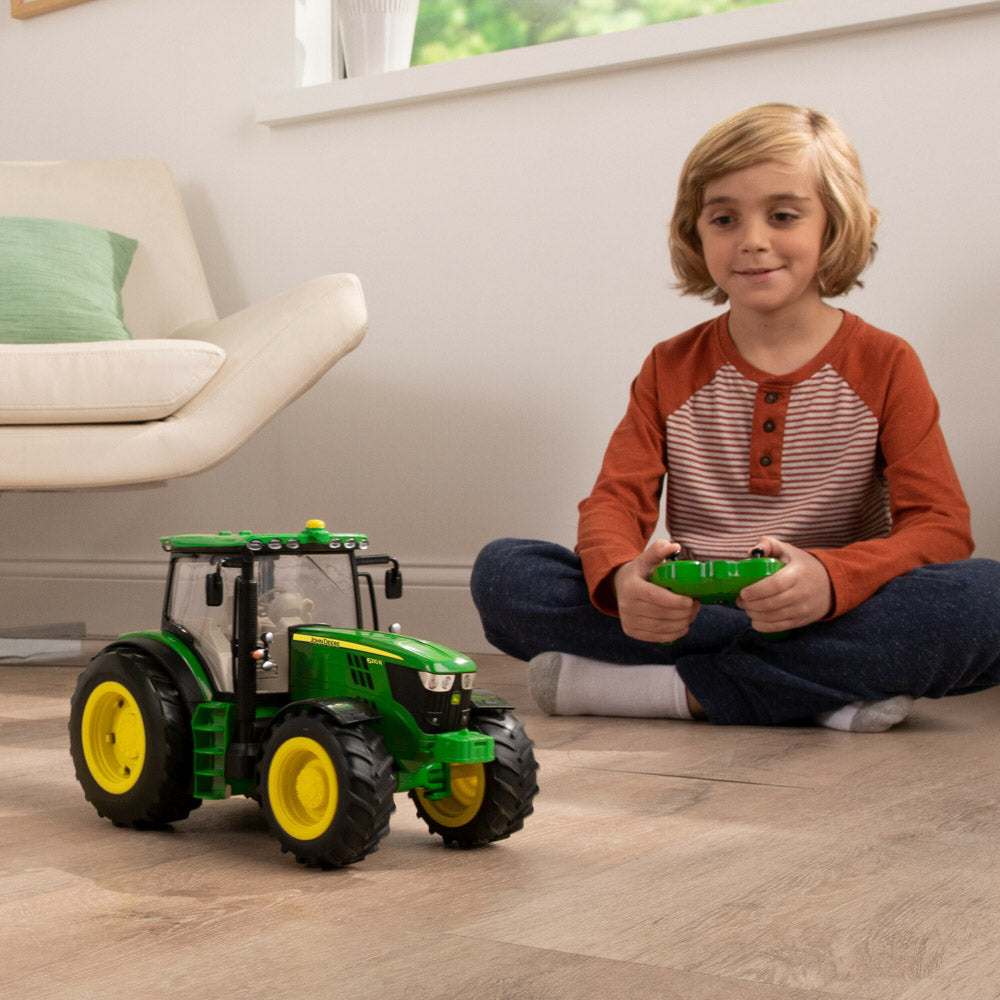 John Deere 1:16 Big Farm Remote Control Tractor