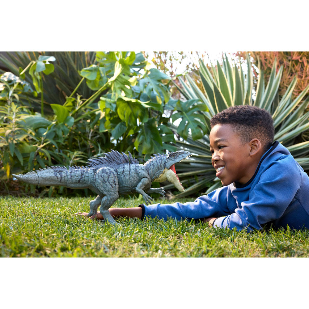 Jurassic World Survival Colossal Chomp - Giganotosaurus dinosaur toy.