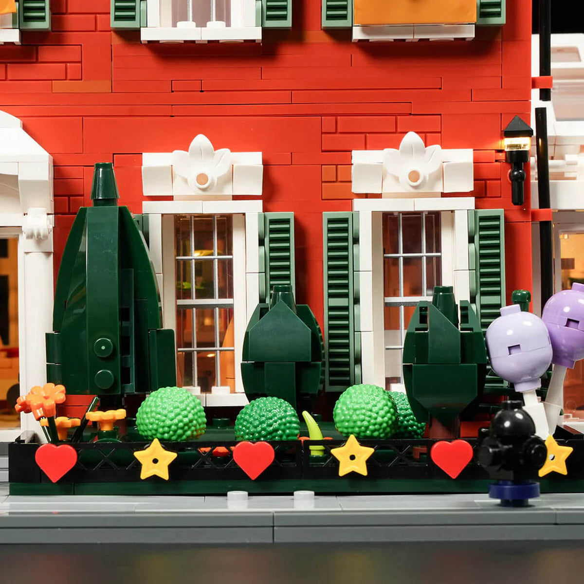 Lumibricks Town Life Redbrick Row House