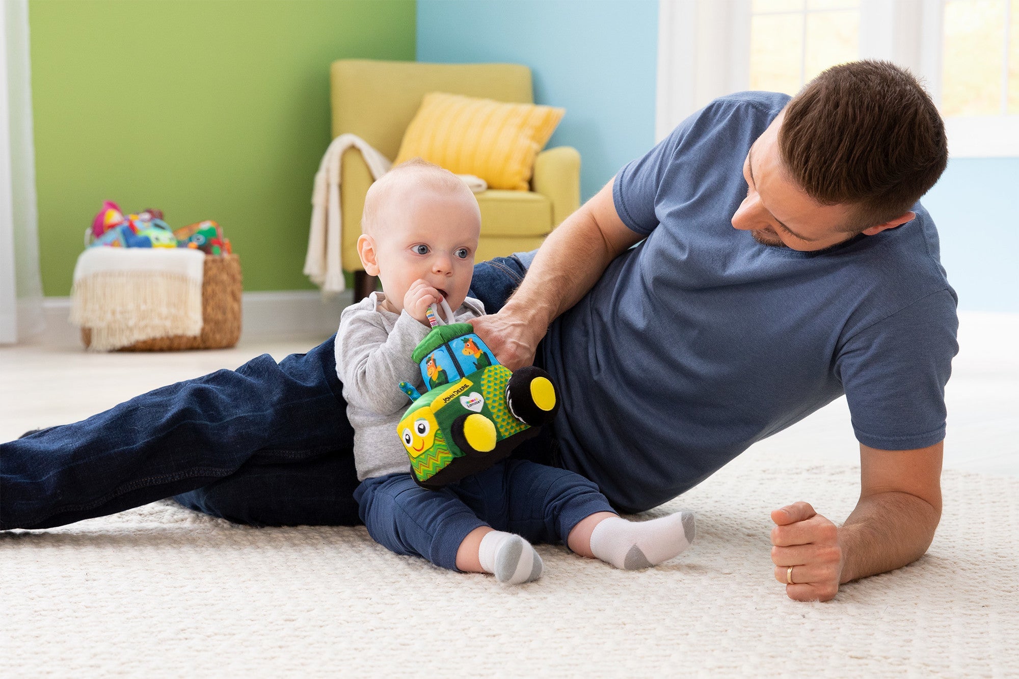 Lamaze John Deere Clip N Go Tractor