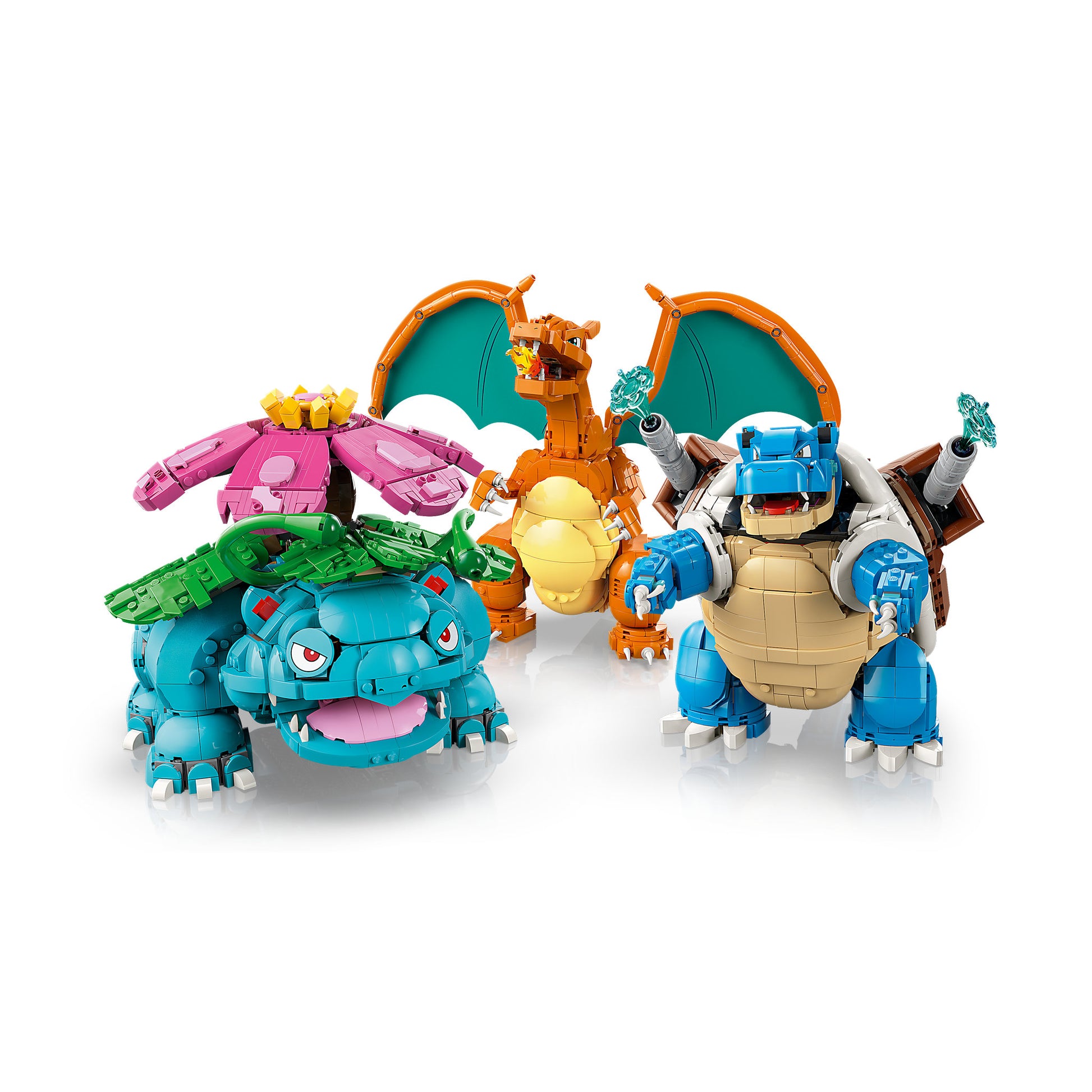Assembled figures without bases LEGO 72153 Pokemon Venusaur, Charizard and Blastoise Set