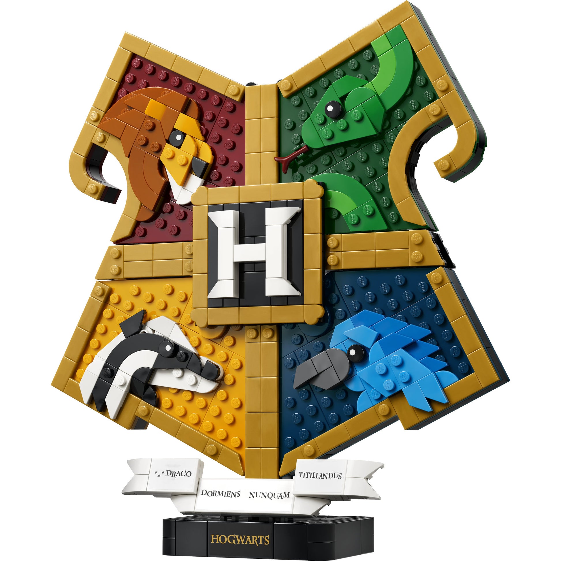 Assembled LEGO 76462 Harry Potter Hogwarts House Crest