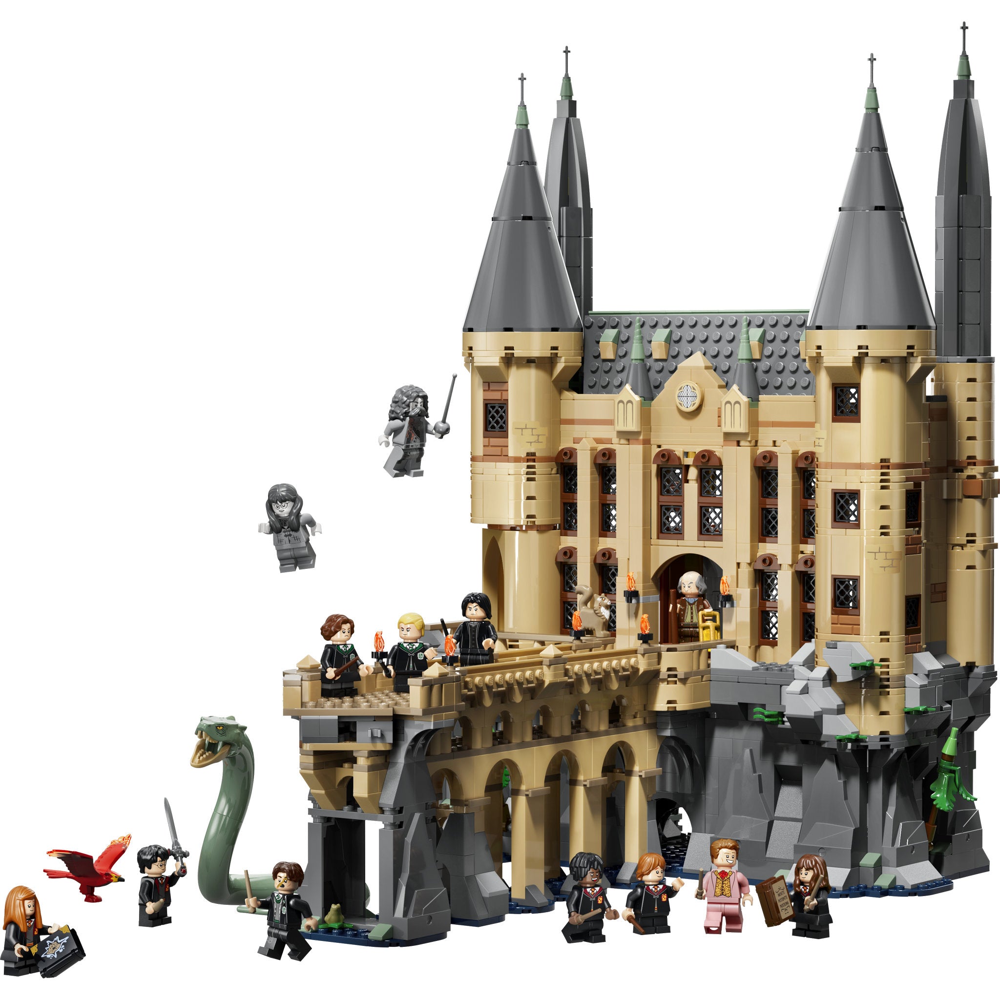 Close-up assembly of LEGO 76473 Harry Potter Hogwarts Castle: East Wing Set