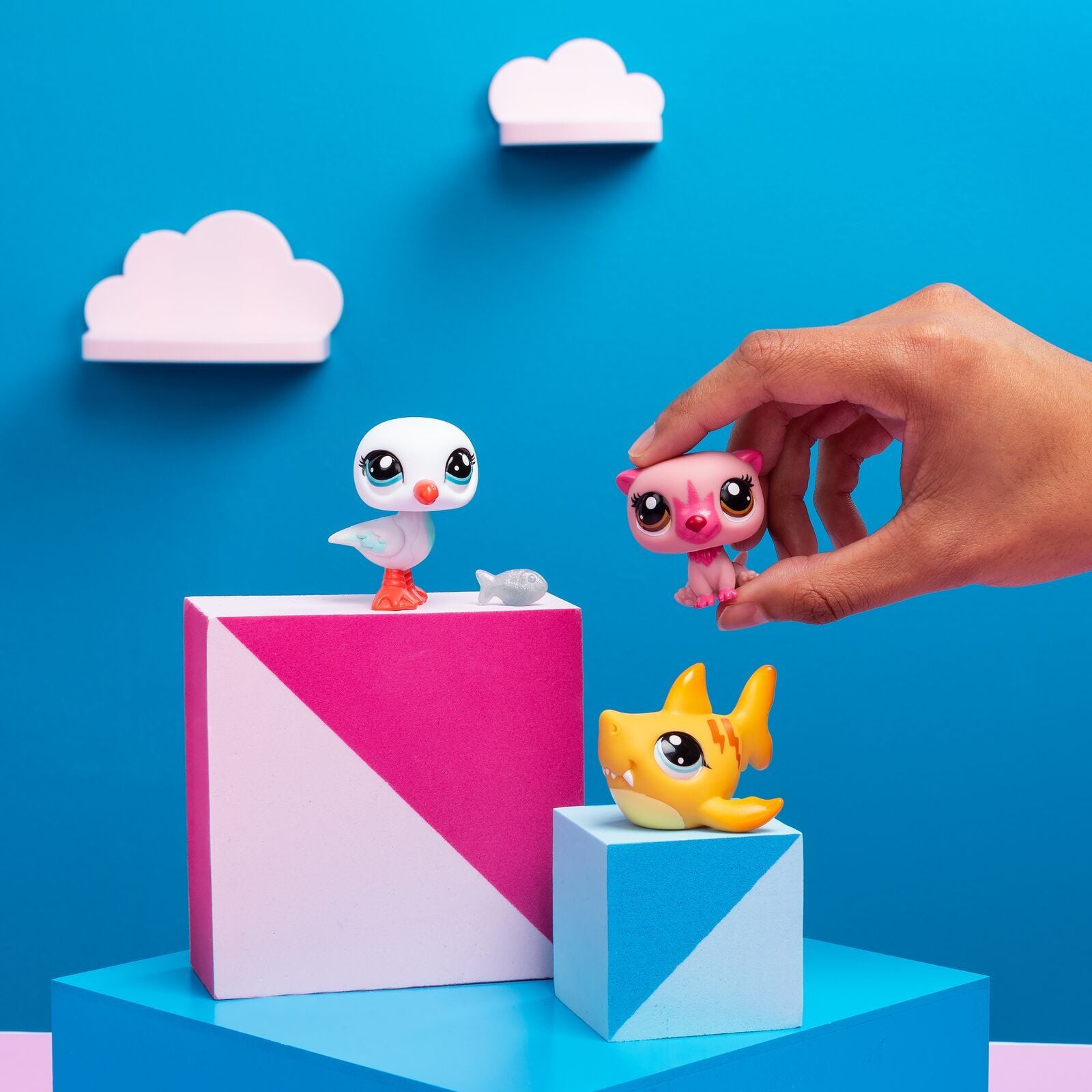 Littlest Pet Shop Pet Trio In Tube Island Vibes