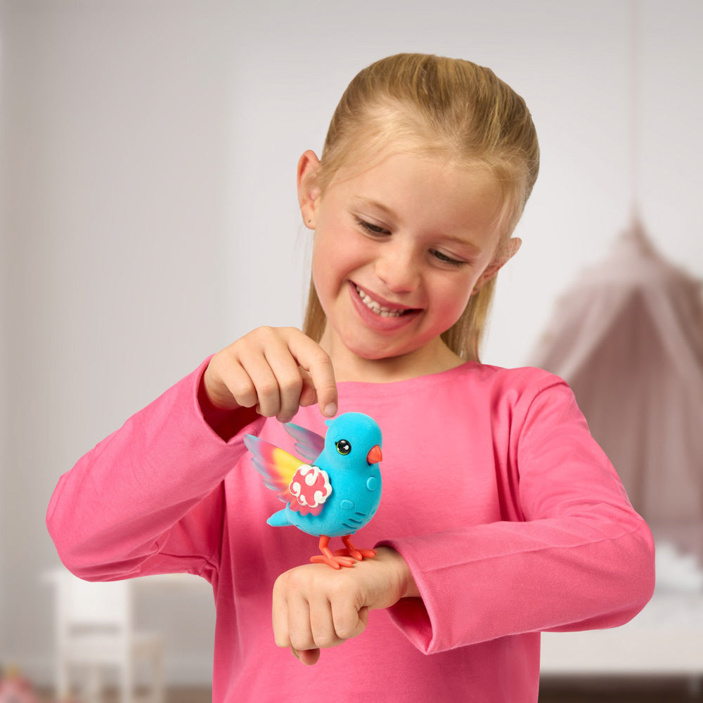 Little Live Pets Lil' Bird - Pango - Tweeting Singing Toy Bird.