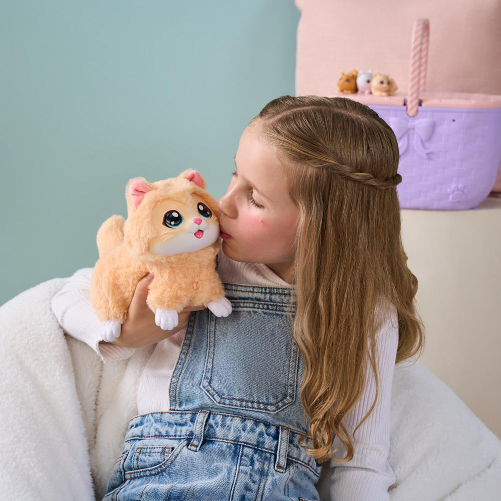 Little Live Pets Mama Surprise Kittens Playset