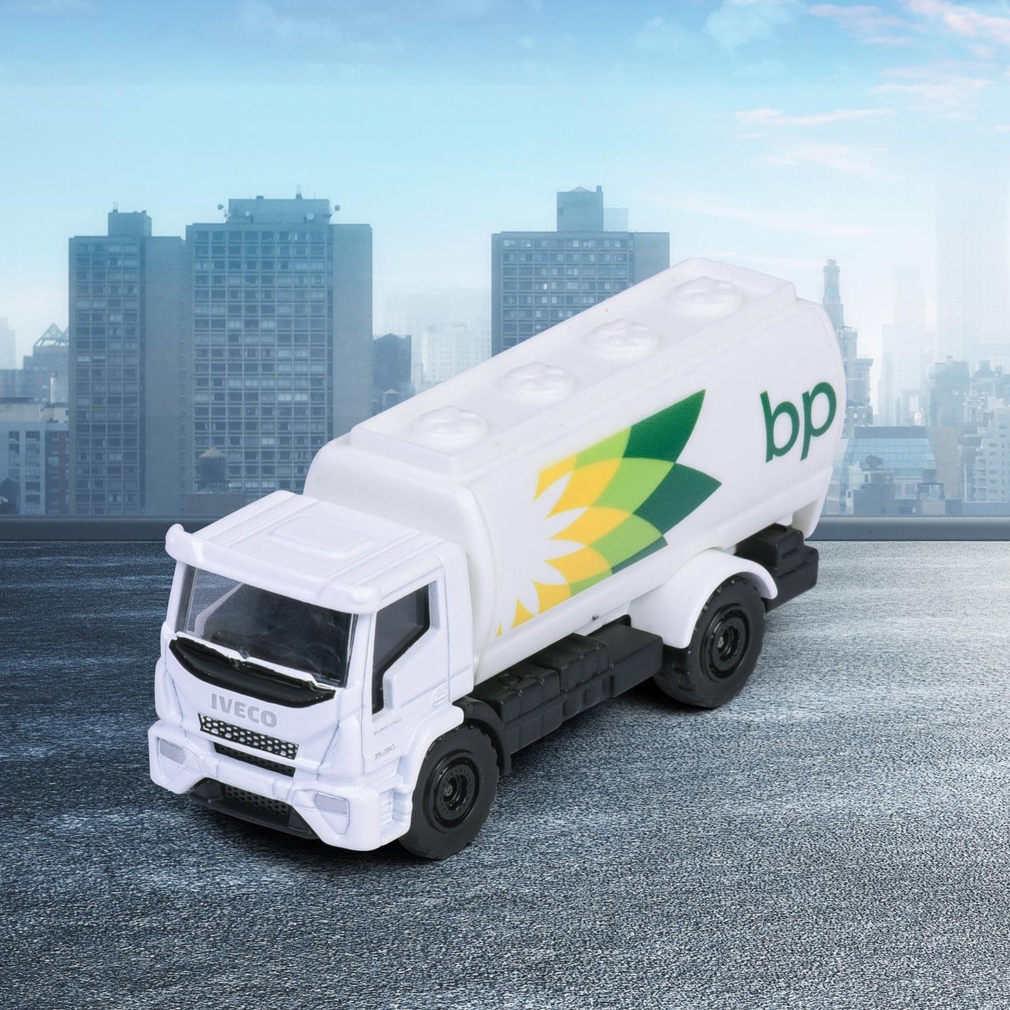 Majorette Petrol Station BP + Vehicle