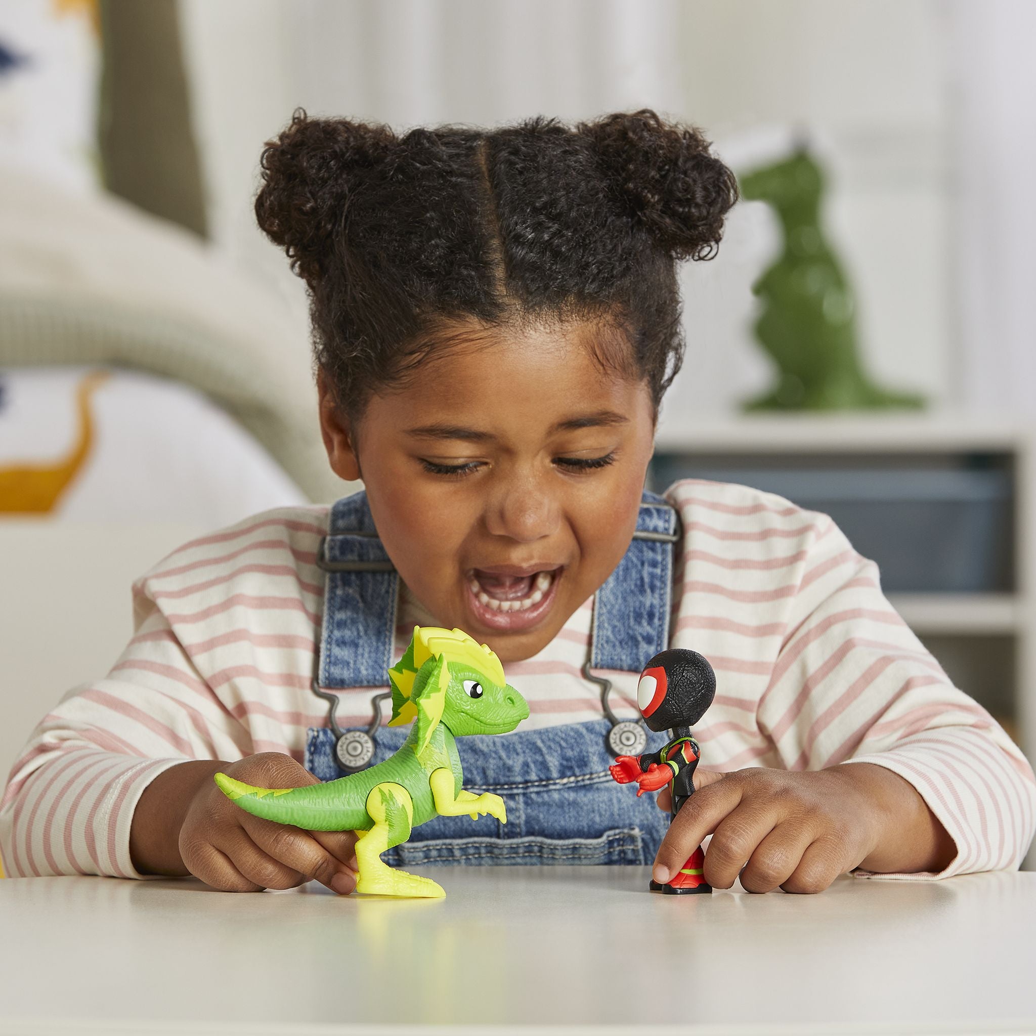 Spidey and Friends Hero Dino Webs Miles