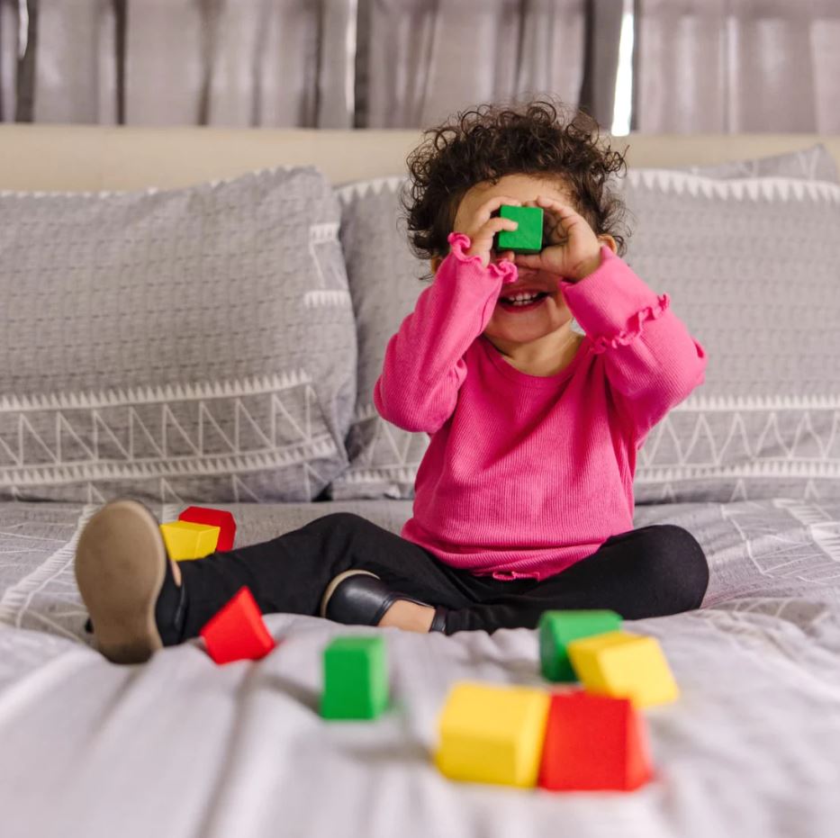 Melissa & Doug - Classic Toy Shape Sorting Cube - Toyworld NZ