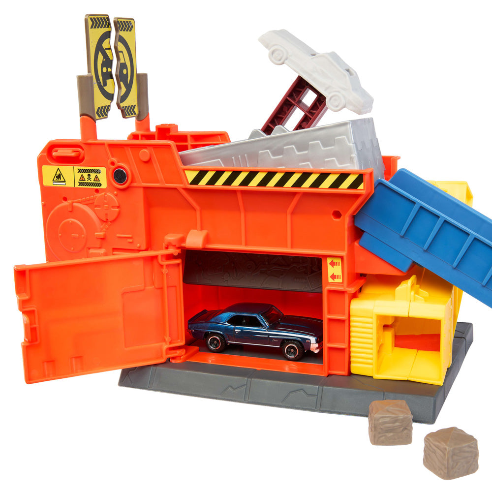 Matchbox The Movie Smalley's Launch & Crush Station Vehicle Playset.