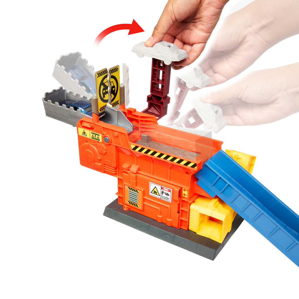 Matchbox The Movie Smalley's Launch & Crush Station Vehicle Playset.