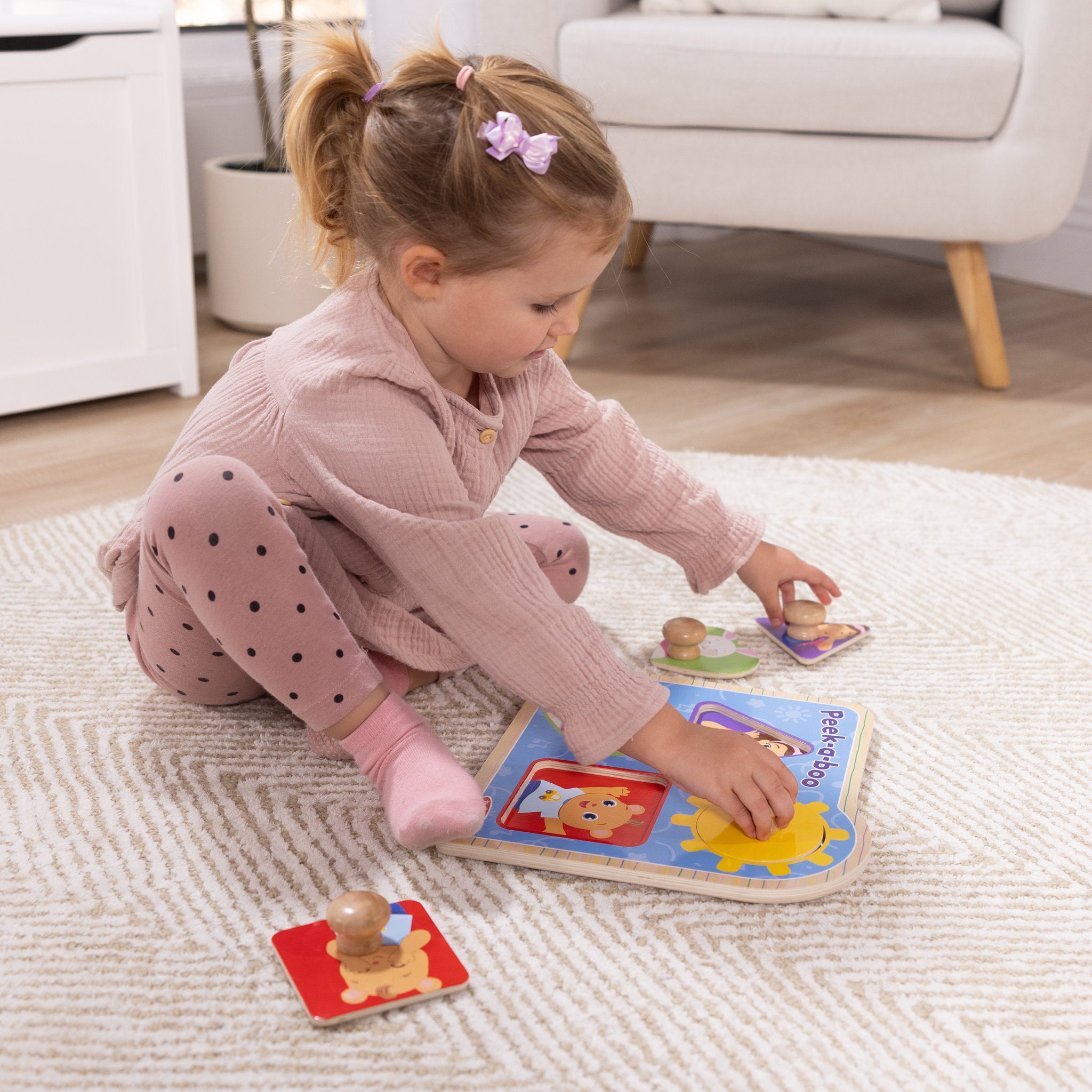 Melissa & Doug Ms Rachel Wooden Jumbo Peek-a-Boo Peg Puzzle