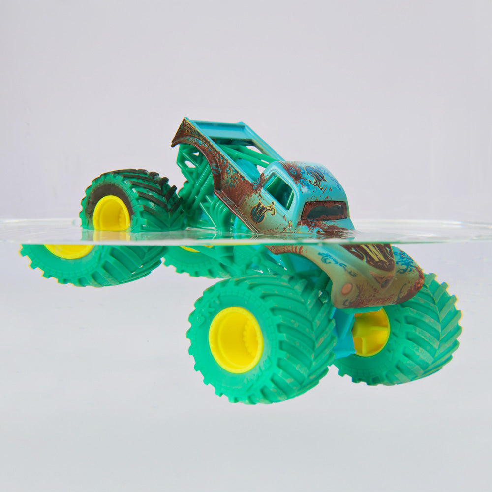 Monster Jam 16:4 Mud Blasters Colour changing truck- Whiplash.
