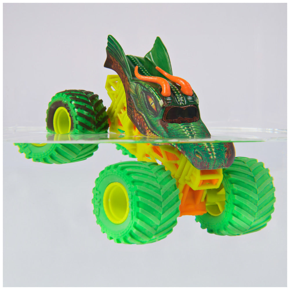 Monster Jam 1:64 Mud Blasters Colour Change truck - Dragon.