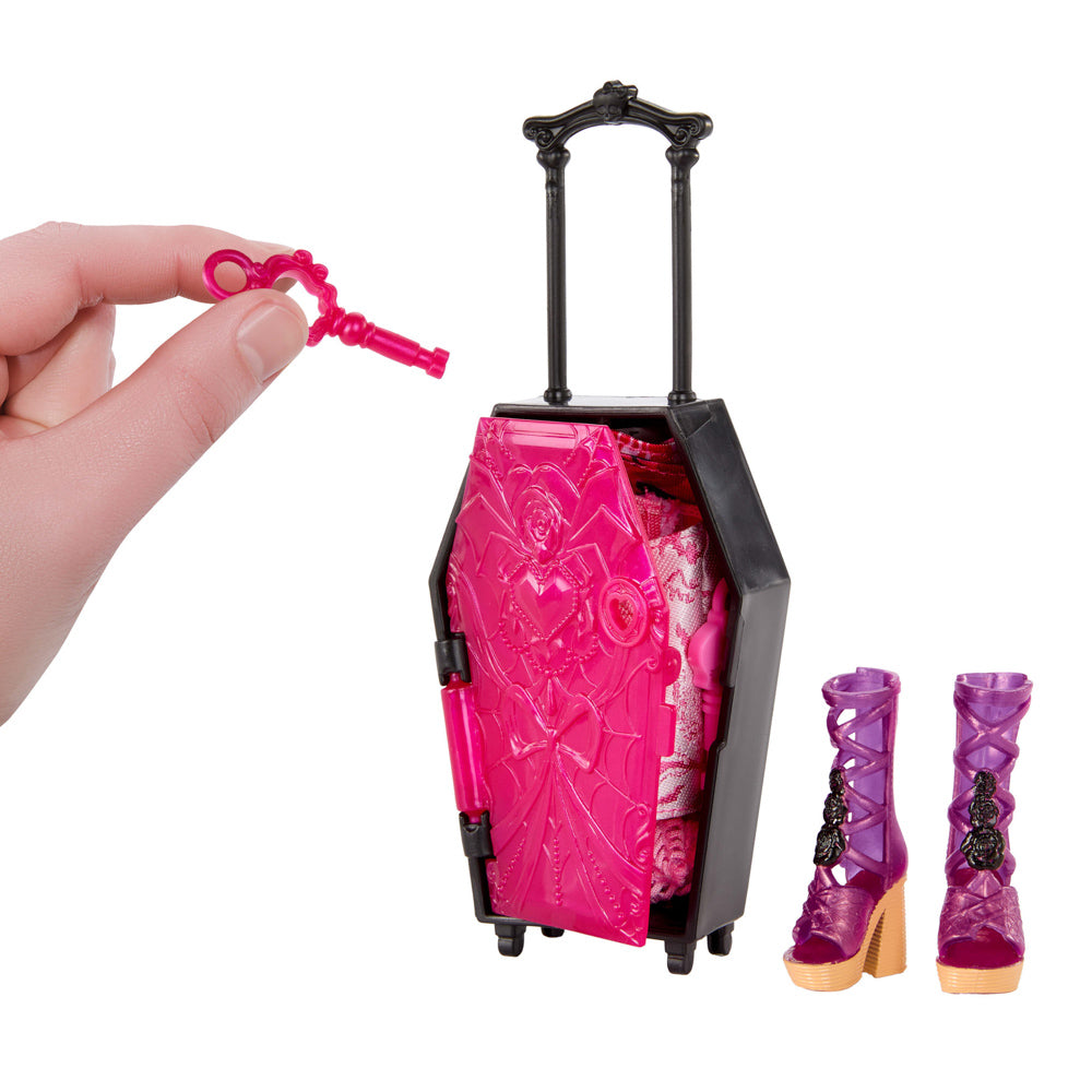 Mini suitcase in the Monster High Skulltimate Secrets Gore-geous Oasis Series 7 Draculaura doll set