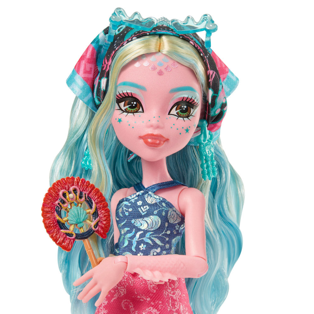 Monster High Skulltimate Secrets Gore-geous Oasis Series 7 Lagoona Blue doll's face