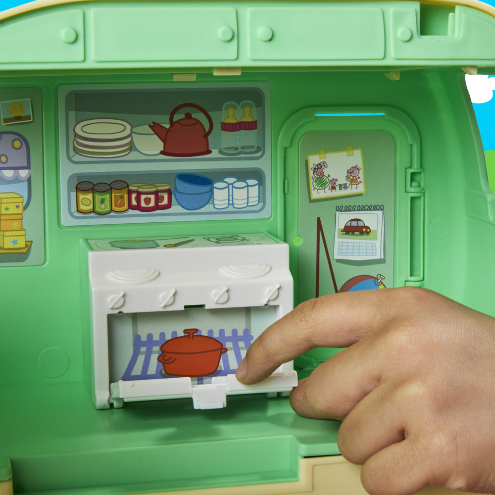 Oven inside the Peppa Pig Three Little Piggies Caravan playset