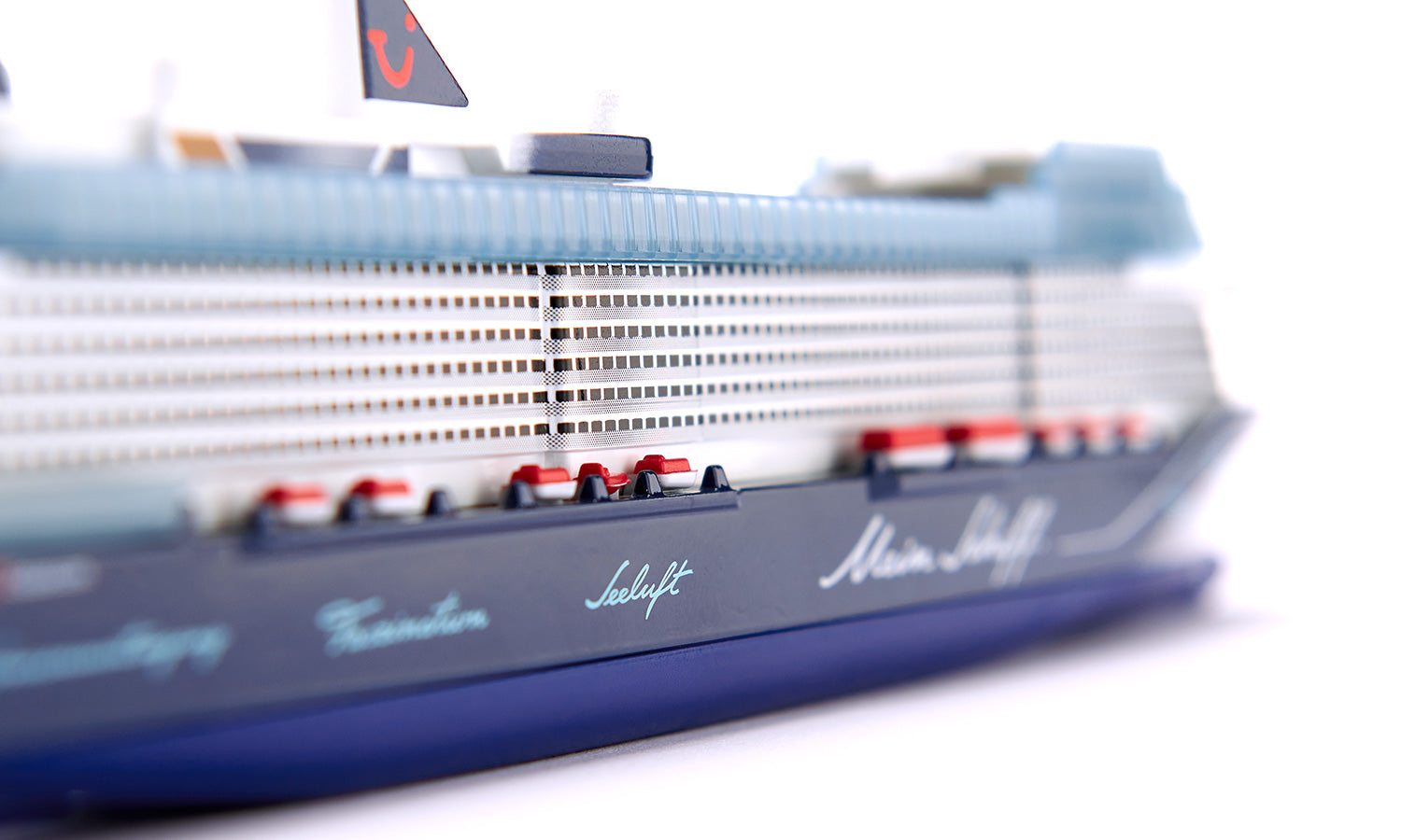 Siku 1730 1:1400 Mein Schiff 1 Cruiser Liner