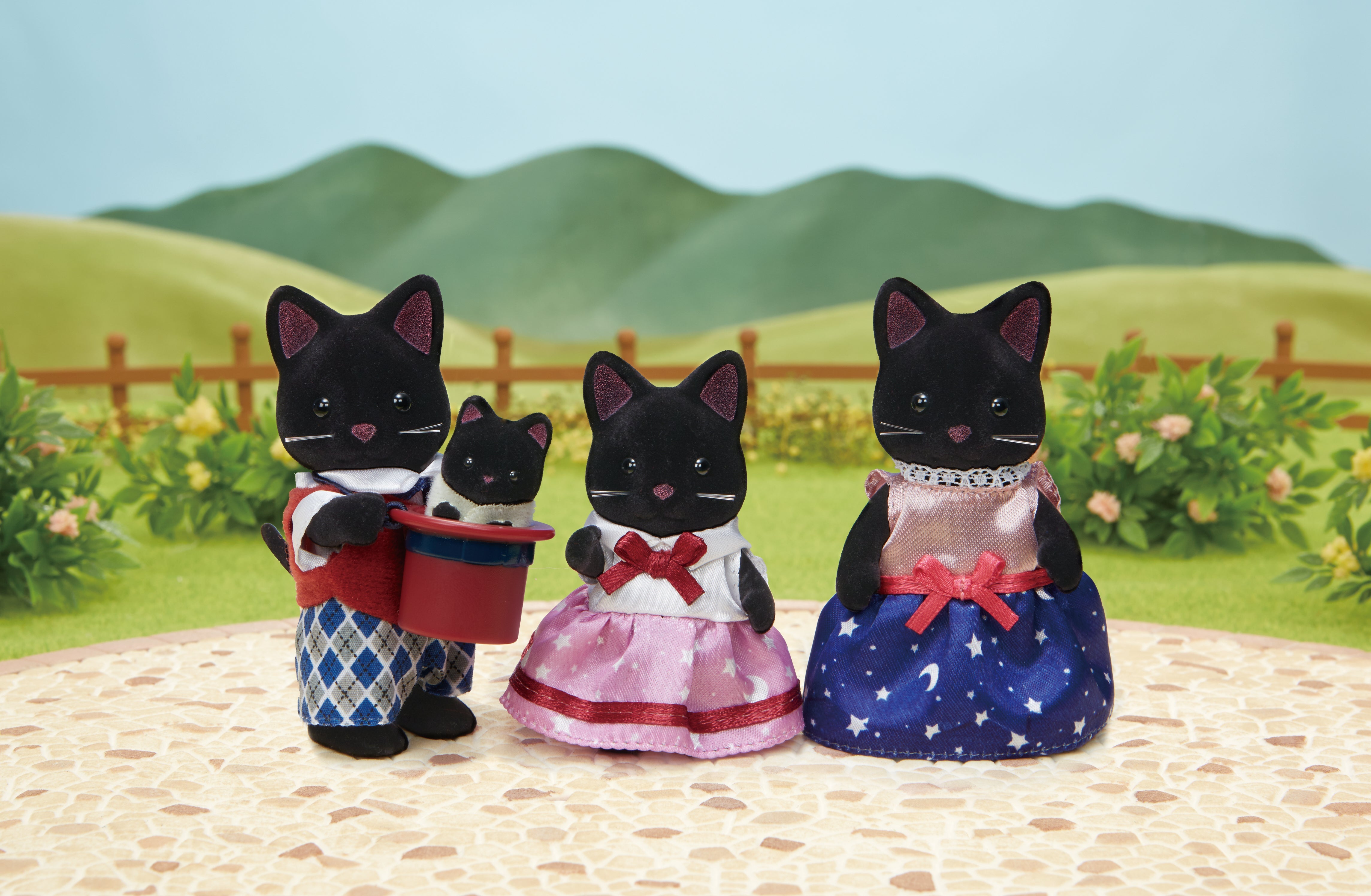 Sylvanian Families Midnight Cat Family