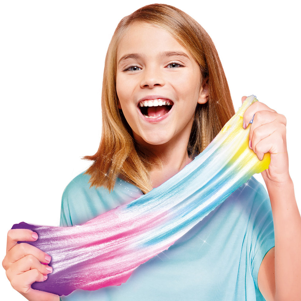 Child playing with the So Slime Unicorn Mix’ In Slime 